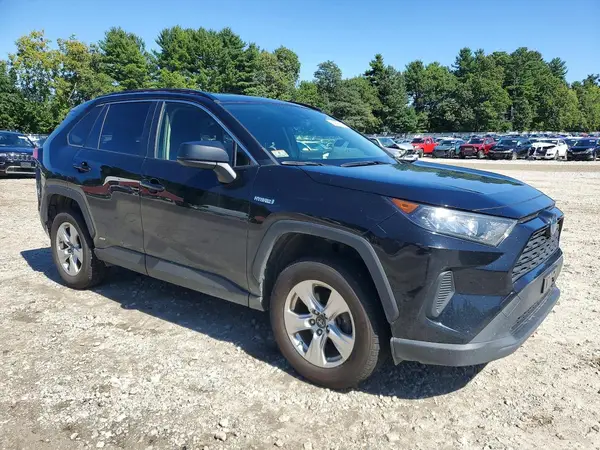 JTMLWRFV5KJ006666 — 2019 Toyota RAV4, фото 4 с аукциона Copart 08.10.2026, Передняя часть