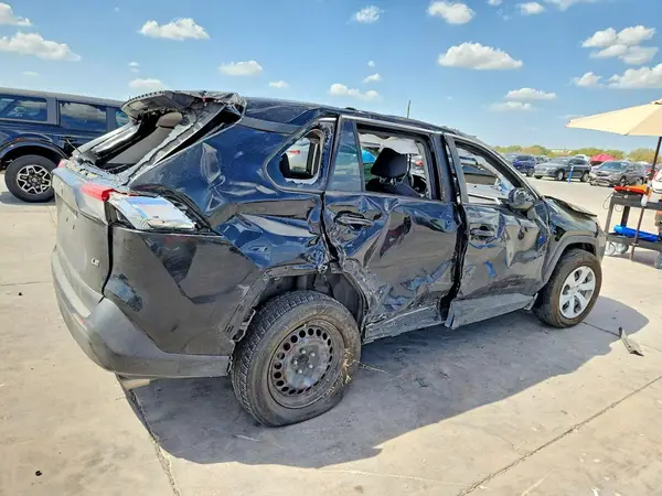 JTMH1RFV8KJ008951 — 2019 Toyota RAV4, фото 3 с аукциона Copart, Опрокидывание