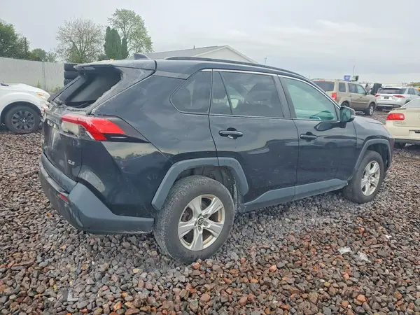 2T3W1RFV6KW027166 — 2019 Toyota RAV4, фото 3 с аукциона Copart, Задняя часть