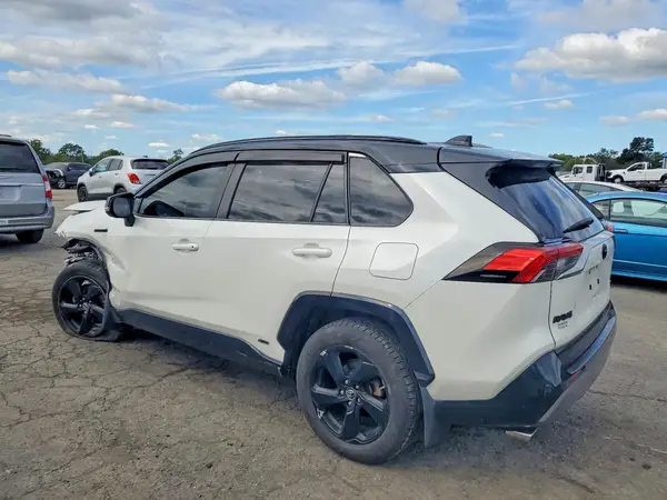 JTMEWRFV6KJ021976 — 2019 Toyota RAV4, фото 2 с аукциона Copart, Передняя часть