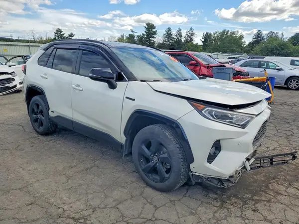 JTMEWRFV6KJ021976 — 2019 Toyota RAV4, фото 4 с аукциона Copart, Передняя часть