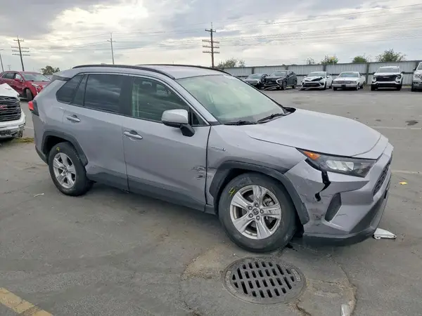 JTMMWRFV1KD003394 — 2019 Toyota RAV4, фото 4 с аукциона Copart, Передняя часть