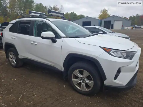 2T3W1RFV1KC017050 — 2019 Toyota RAV4, фото 4 с аукциона Copart, Задняя часть