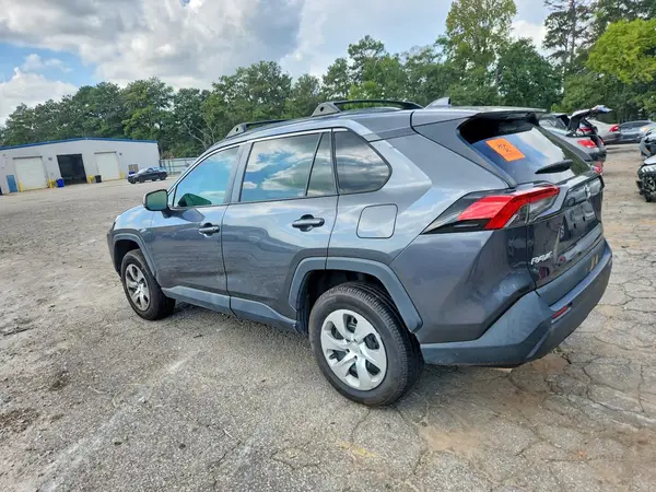 2T3H1RFVXLC079105 — 2020 Toyota RAV4, фото 2 с аукциона Copart 13.10.2026, Боковая часть