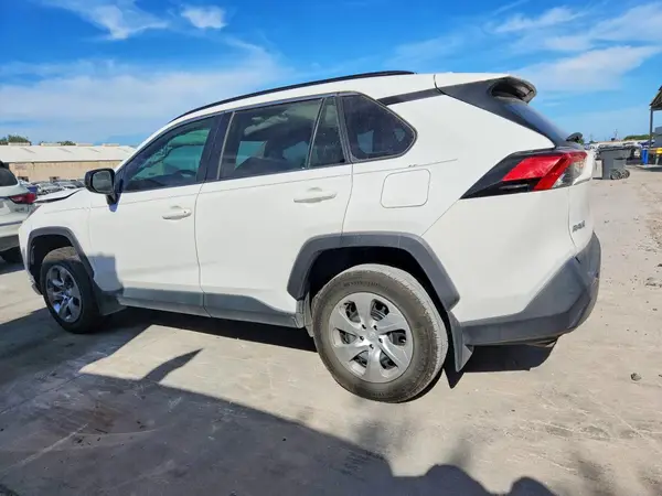 2T3H1RFV0LC034741 — 2020 Toyota RAV4, фото 2 с аукциона Copart 06.10.2026, Передняя часть