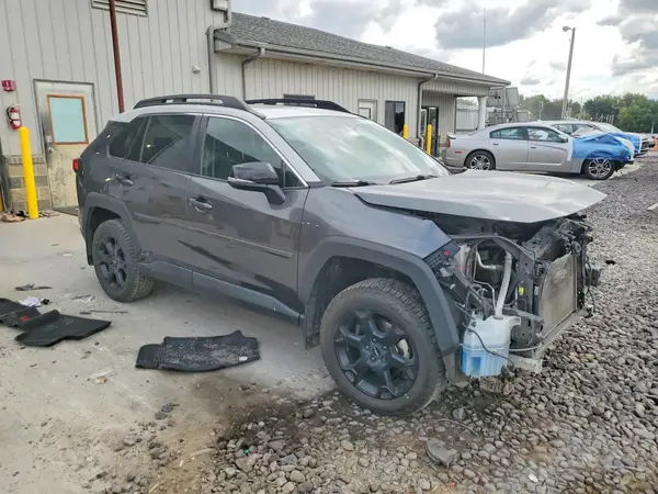 2T3J1RFV8LC110577 — 2020 Toyota RAV4, фото 4 с аукциона Copart, Передняя часть