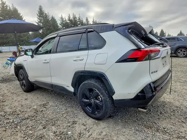 2T3EWRFV0LW088222 — 2020 Toyota RAV4, фото 2 с аукциона Copart 29.09.2026, Опрокидывание