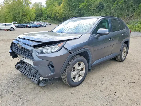 2T3P1RFV9LC077907 Toyota RAV4 2020 — повреждение Передняя часть, фото до ремонта