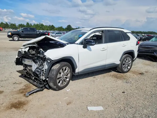 JTMC1RFV7LD520405 — 2020 Toyota RAV4, Передняя часть (Front End), фото до ремонта