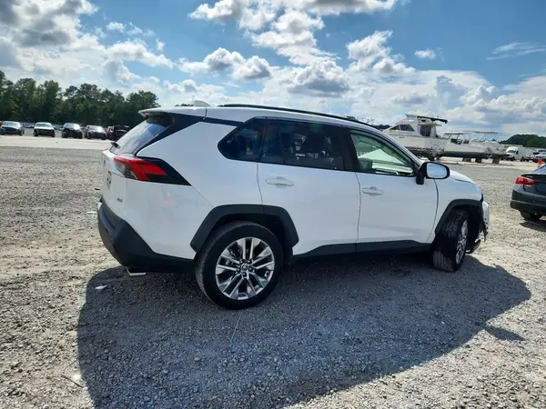 JTMC1RFV7LD520405 — 2020 Toyota RAV4, фото 3 с аукциона Copart, Передняя часть