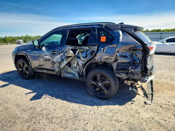 2T3EWRFV2LW063838 — 2020 Toyota RAV4, фото 2 с аукциона Copart 30.09.2026, Задняя часть