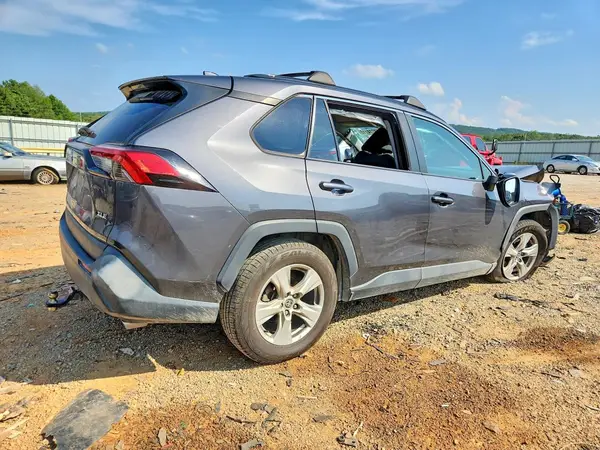 2T3W1RFV6MC152205 — 2021 Toyota RAV4, фото 3 с аукциона Copart, Передняя часть