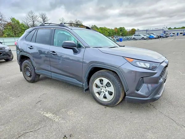 2T3F1RFV4MC240394 — 2021 Toyota RAV4, фото 4 с аукциона Copart, Боковая часть