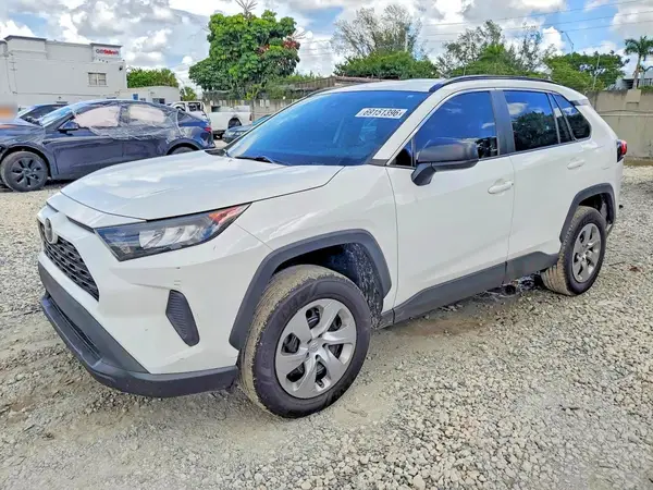 2T3H1RFV0MC134825 — 2021 Toyota RAV4, Мелкие вмятины и царапины (Minor Dent/Scratches), фото до ремонта