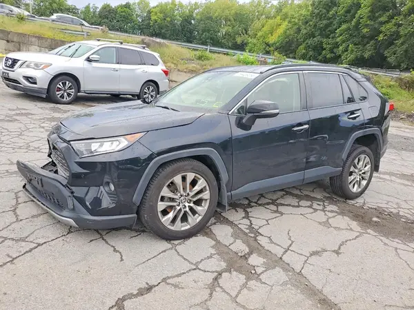 JTMN1RFV1MD070342 — 2021 Toyota RAV4, Передняя часть (Front End), фото до ремонта