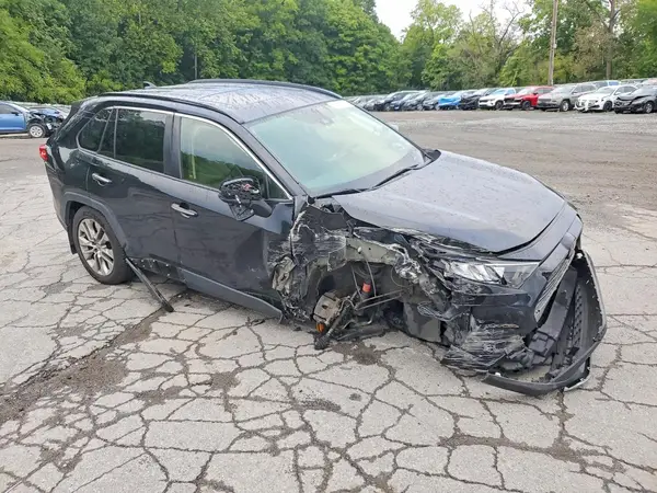 JTMN1RFV1MD070342 — 2021 Toyota RAV4, фото 4 с аукциона Copart, Передняя часть