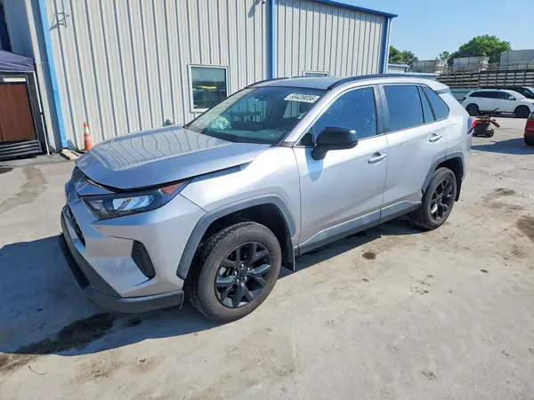 2T3F1RFV0MC243700 — 2021 Toyota RAV4, Передняя часть (Front End), фото до ремонта