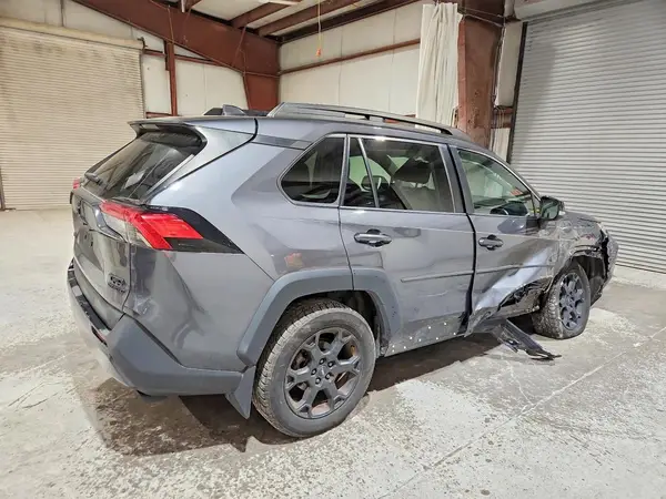 2T3S1RFV4MW164141 — 2021 Toyota RAV4, фото 3 с аукциона Copart, Боковая часть