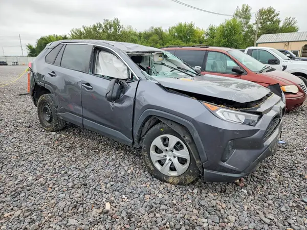 2T3F1RFV2MC179823 — 2021 Toyota RAV4, фото 4 с аукциона Copart, Опрокидывание