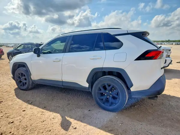 2T3H1RFV3MC154325 — 2021 Toyota RAV4, фото 2 с аукциона Copart, Град