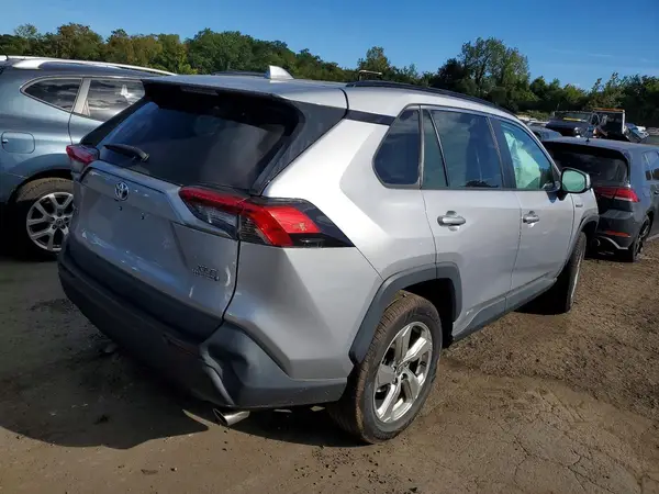 4T3B6RFV1MU043875 — 2021 Toyota RAV4, фото 3 с аукциона Copart 29.09.2026, Передняя часть