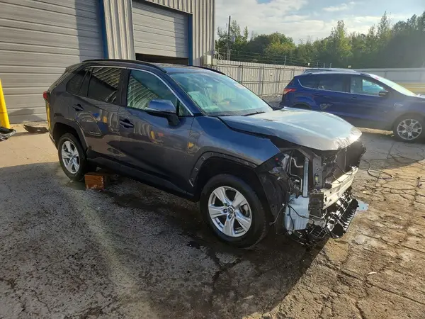 2T3W1RFV8MC101630 — 2021 Toyota RAV4, фото 4 с аукциона Copart, Передняя часть