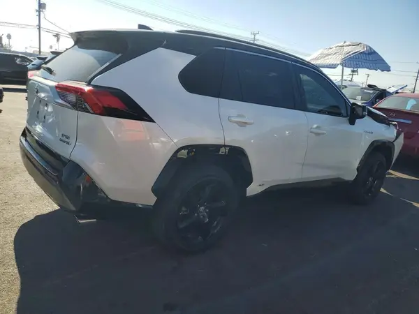 JTME6RFV2MJ003560 — 2021 Toyota RAV4, фото 3 с аукциона Copart, Передняя часть