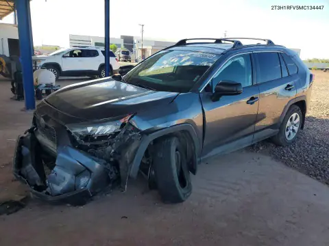 2T3H1RFV5MC134447 — 2021 Toyota RAV4, Передняя часть, фото до ремонта