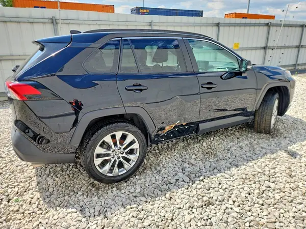 2T3A1RFV6NC282030 — 2022 Toyota RAV4, фото 3 с аукциона Copart, Боковая часть