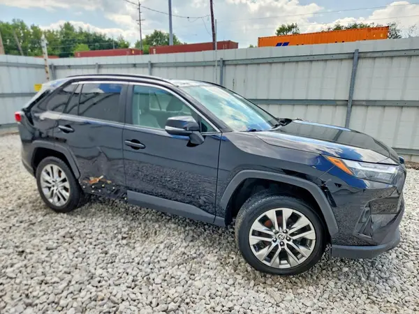 2T3A1RFV6NC282030 — 2022 Toyota RAV4, фото 4 с аукциона Copart, Боковая часть