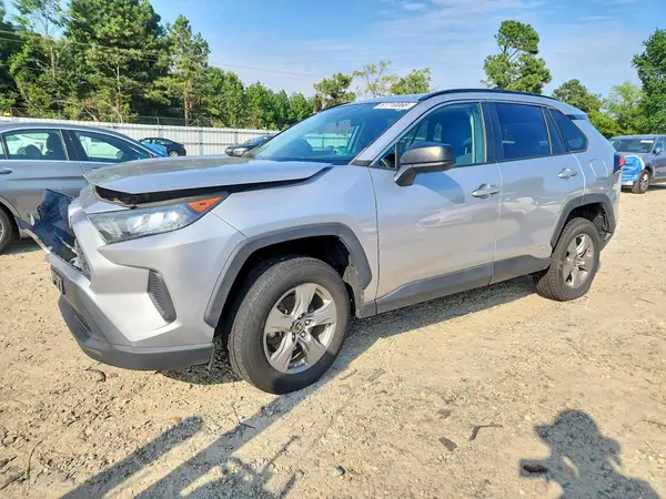 4T3LWRFV6NU061973 — 2022 Toyota RAV4, Передняя часть (Front End), фото до ремонта