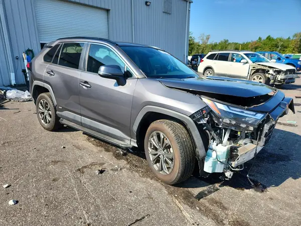4T3B6RFV5NU092014 — 2022 Toyota RAV4, фото 4 с аукциона Copart 12.10.2026, Передняя часть