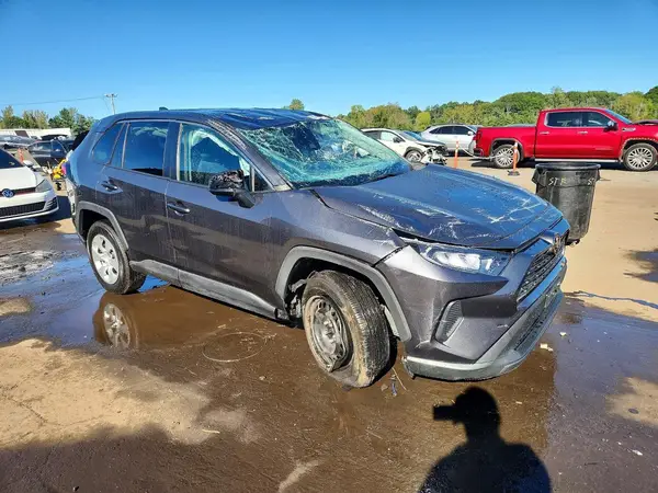 2T3F1RFV0NC285642 — 2022 Toyota RAV4, фото 4 с аукциона Copart 14.10.2026, Опрокидывание