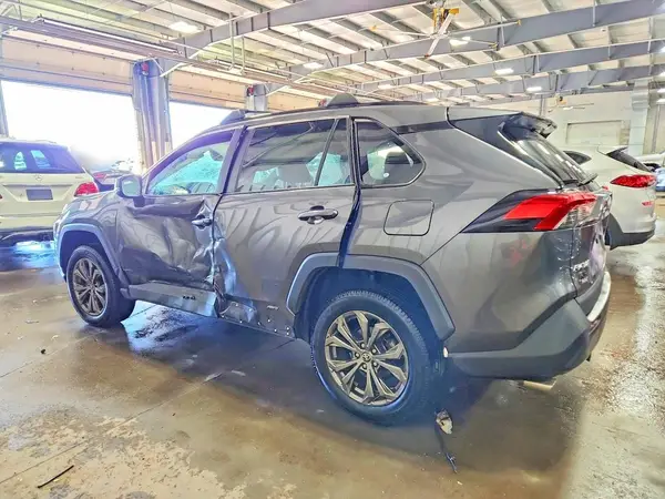 4T3B6RFVXNU076259 — 2022 Toyota RAV4, фото 2 с аукциона Copart, Боковая часть