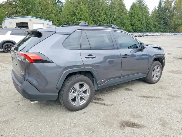 4T3RWRFV0NU064460 — 2022 Toyota RAV4, фото 3 с аукциона Copart, Передняя часть