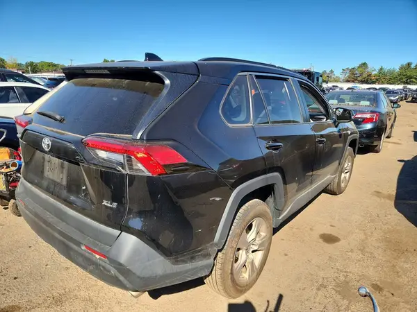 2T3W1RFV1NC208309 — 2022 Toyota RAV4, фото 3 с аукциона Copart, Подтопление