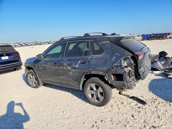 4T3RWRFV4NU055762 — 2022 Toyota RAV4, фото 2 с аукциона Copart, Передняя часть