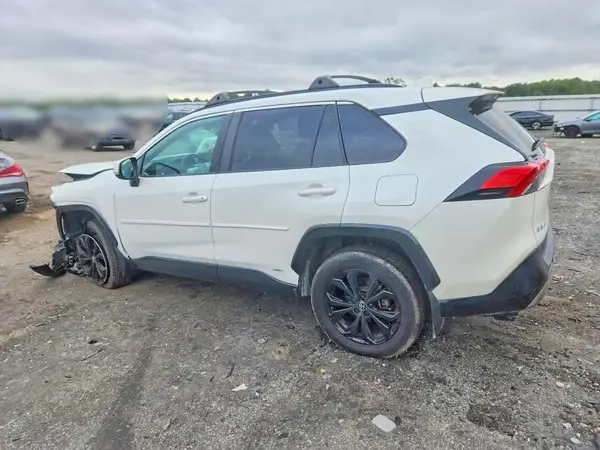 4T3T6RFV1NU069964 — 2022 Toyota RAV4, фото 2 с аукциона Copart, Передняя часть