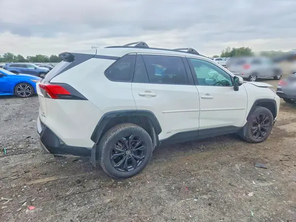 4T3T6RFV1NU069964 — 2022 Toyota RAV4, фото 3 с аукциона Copart, Передняя часть