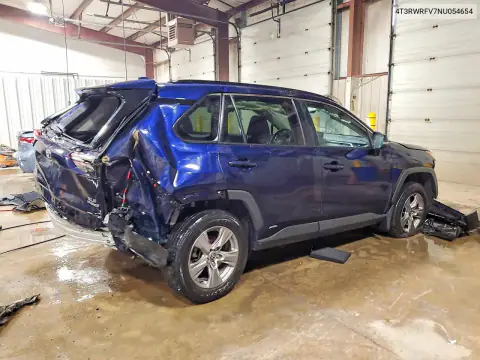 4T3RWRFV7NU054654 — 2022 Toyota RAV4, фото 3 с аукциона Copart, Опрокидывание