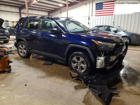 4T3RWRFV7NU054654 — 2022 Toyota RAV4, фото 4 с аукциона Copart, Опрокидывание