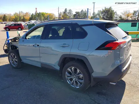 2022 Toyota Rav4 Xle Premium VIN 4T3B6RFV1NU070687 фото 2