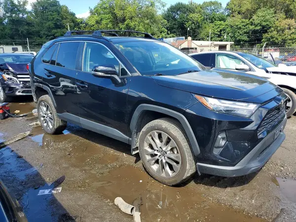 2T3A1RFV4NC315090 — 2022 Toyota RAV4, фото 4 с аукциона Copart, Задняя часть