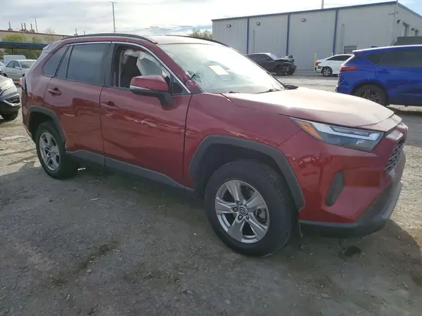 2T3W1RFV4NW222574 — 2022 Toyota RAV4, фото 4 с аукциона Copart, Боковая часть