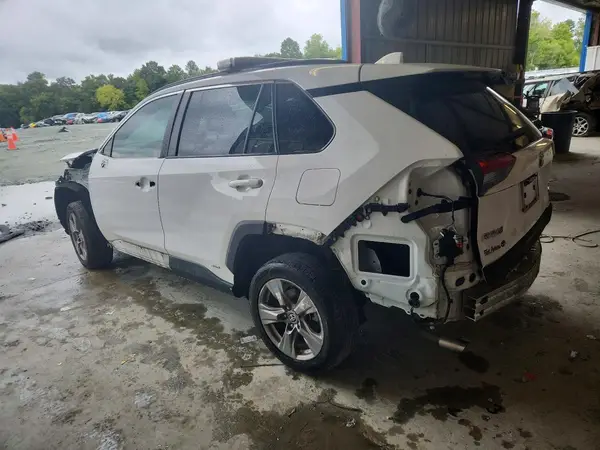 4T3MWRFV7PU095024 — 2023 Toyota RAV4, фото 2 с аукциона Copart 06.10.2026, Передняя часть