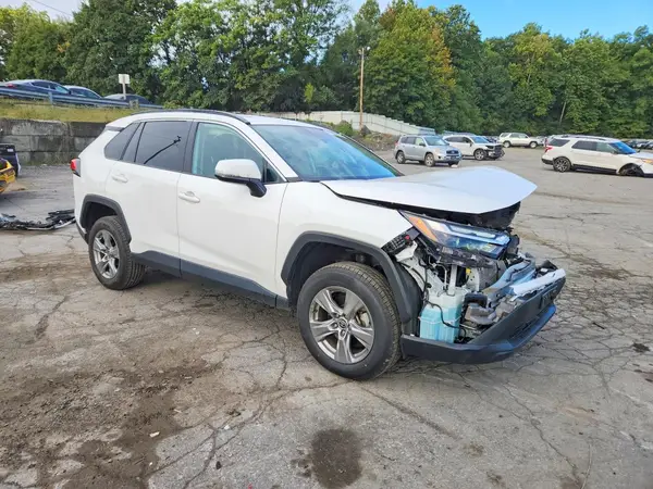2T3P1RFV2PC361434 — 2023 Toyota RAV4, фото 4 с аукциона Copart 12.10.2026, Передняя часть