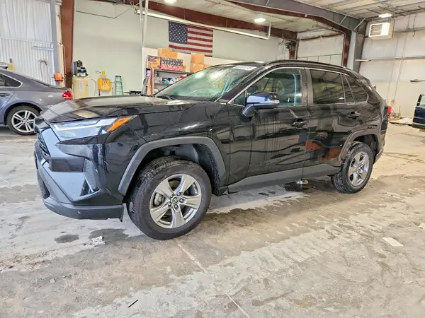 2T3P1RFV4PW370490 — 2023 Toyota RAV4, Подтопление (Water/Flood), фото до ремонта