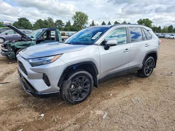 4T3T6RFV3PU123820 — 2023 Toyota RAV4, Задняя часть (Rear End), фото до ремонта