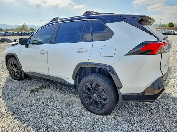 4T3E6RFVXPU106201 — 2023 Toyota RAV4, фото 2 с аукциона Copart, Передняя часть