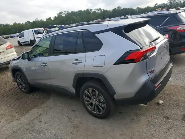 JTMB6RFV5PD112035 — 2023 Toyota RAV4, фото 2 с аукциона Copart, Передняя часть